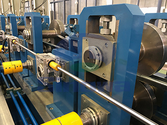 檁條成型設(shè)備