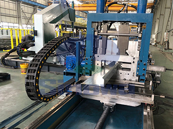 檁條成型設(shè)備