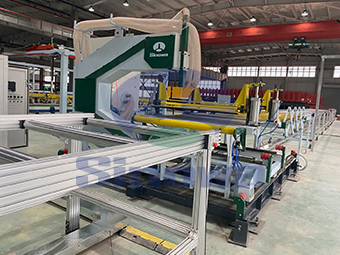 巖棉封邊保溫板流水線