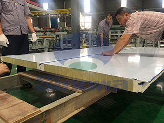 巖棉封邊保溫板流水線