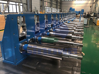 輥壓成型生產(chǎn)線