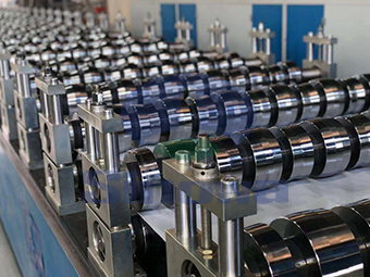 輥壓成型生產(chǎn)線