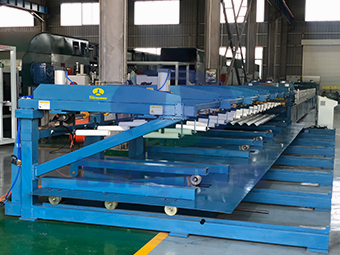 屋面單板成型機(jī)